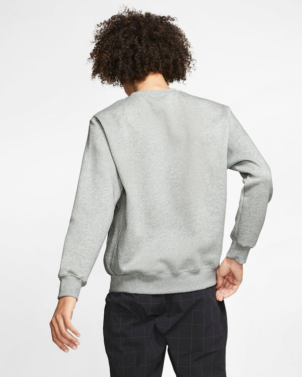 Nike Sportswear Club Fleece Crew Sweatshirt in Grey