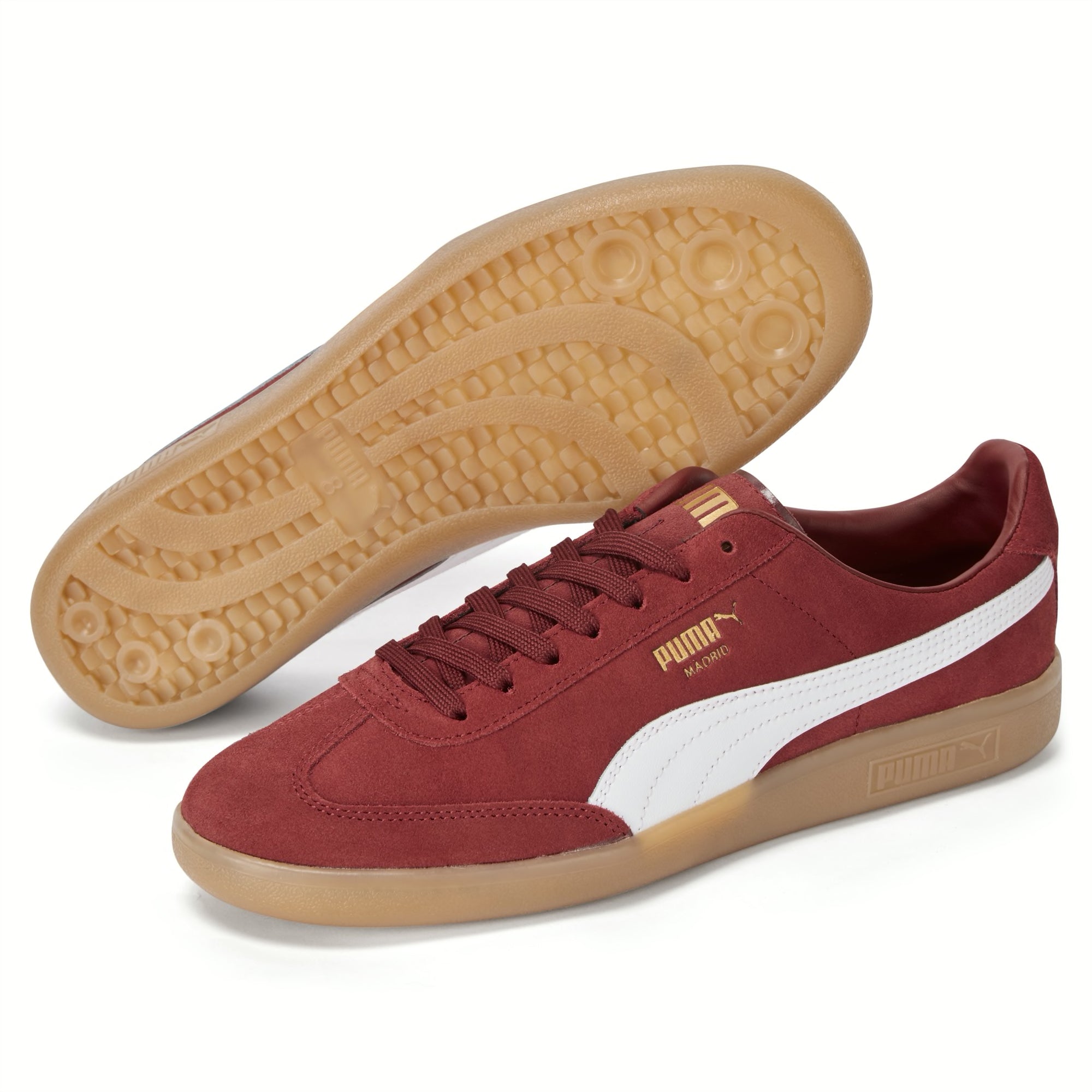 Red leather deals puma trainers