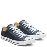 Converse Chuck Taylor All Star Classic Lo in Navy