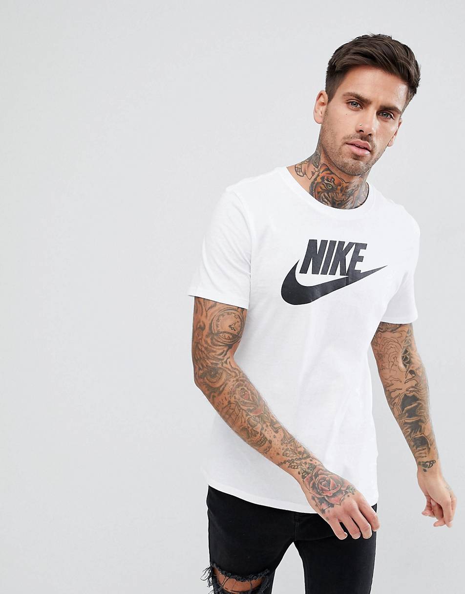 Nike icon outlet tee