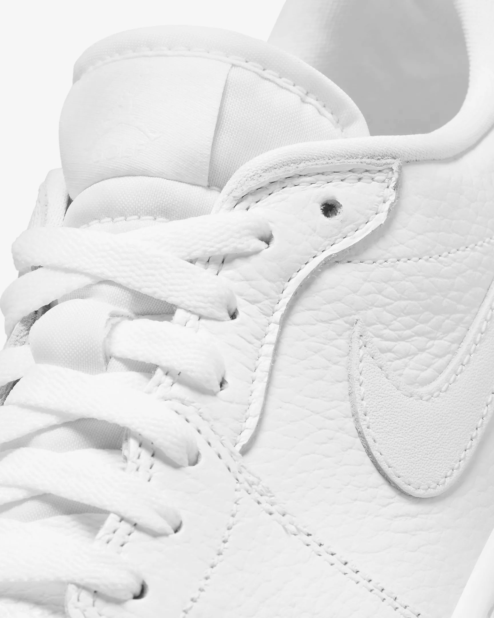 Nike jordan 1 outlet low triple white