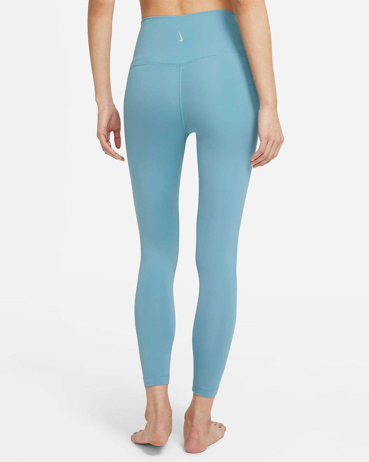https://findyoursole.co.uk/cdn/shop/products/yoga-womens-high-waisted-7-8-leggings-G1l7Zx.jpg?v=1619697563&width=1214